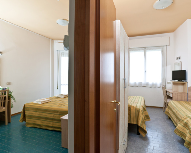 media.Slide_Camere_8Hotel_Globus_Cesenatico