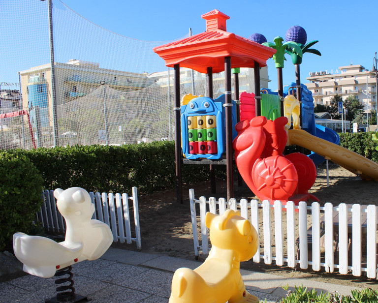 media.Slide_Spiaggia_5Hotel_Globus_Cesenatico