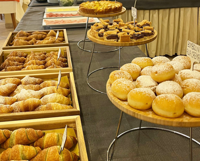 media.Slide_Ristorante_1Hotel_Globus_Cesenatico