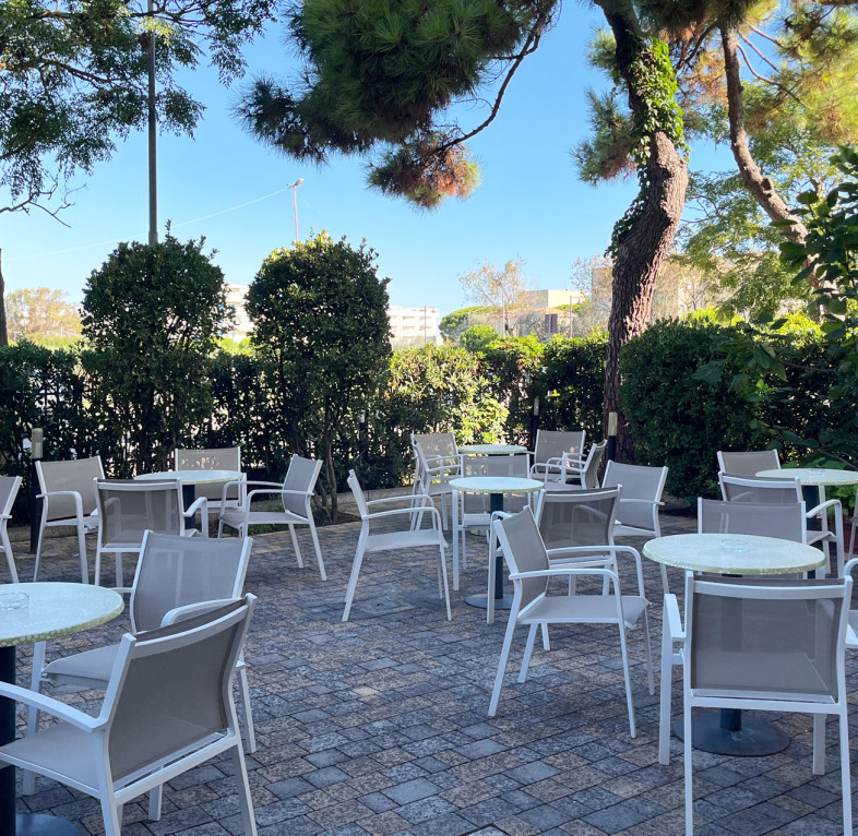 media.Slide_Giardino_1Hotel_Globus_Cesenatico