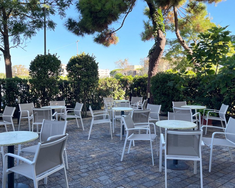 media.Slide_Giardino_1Hotel_Globus_Cesenatico