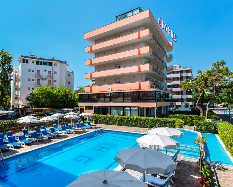 media.Slide_Piscina_1Hotel_Globus_Cesenatico