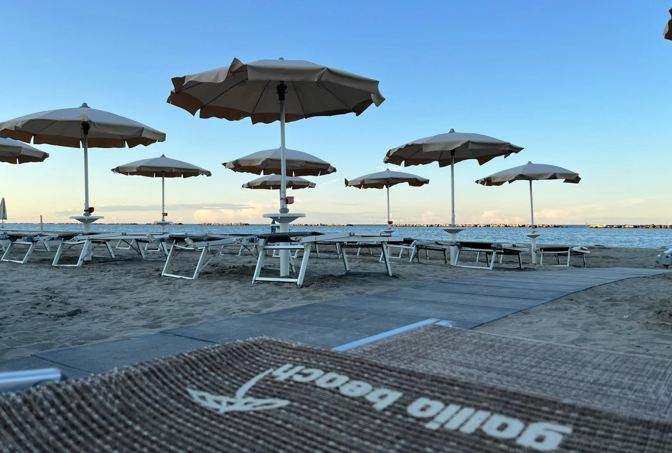 media.Slide_Spiaggia_4Hotel_Globus_Cesenatico